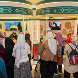 ضيوف برنامج خادم الحرمين الشريفين للحج والعمرة والزيارة يصلون إلى المدينة المنورة