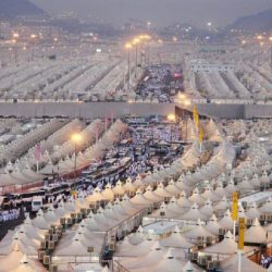 الأمير عبدالعزيز بن سعود وزير الداخلية رئيس لجنة الحج العليا يطّلع على منظومة النقل الذكية وغرفة التحكم والتشغيل بالمشاعر المقدسة