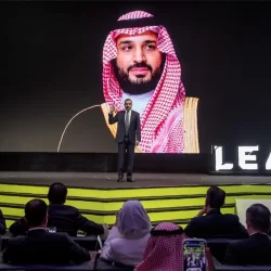 تباين أسعار الذهب مع تصاعد المخاوف بشأن التضخم وارتفاع أسعار الفائدة