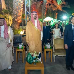 سمو وزير الخارجية يتلقى اتصالًا هاتفيًا من رئيس مجلس الوزراء وزير خارجية دولة قطر