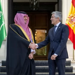 سمو وزير الخارجية يتلقى اتصالًا هاتفيًا من وزير خارجية مصر