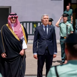 وزير الاقتصاد والتخطيط يجتمع مع وزيرة التنمية المستدامة في مملكة البحرين