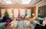 وزير الخارجية يستقبل وزيرة مالية نيجيريا سابقًا