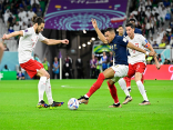 بثلاثية ضد بولندا.. مبابي يقود فرنسا إلى ربع نهائي كأس العالم