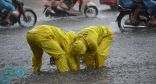 وفاة شخصين وإجلاء الآلاف بسبب الأمطار الغزيرة في الصين