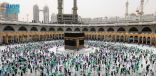 “شؤون الحرمين” توزّع أكثر من 1000 مصحف و600 كُتيّب دعوي لقاصدي المسجد الحرام