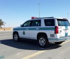 القوة الخاصة لأمن الطرق بمنطقة مكة المكرمة تقبض على مقيم لنقله (5) مخالفين لنظام أمن الحدود