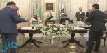 ولي العهد ورئيس وزراء باكستان يشهدان توقيع 8 اتفاقيات