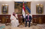 ولي العهد يعقد لقاءً ثنائيًا مع الرئيس المصري
