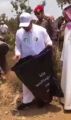 شاهد: الأمير منصور بن مقرن يقود حملة “النظافة دين وخلق”