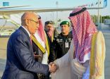 رئيس موريتانيا يصل جدة للمشاركة في القمة العربية 32
