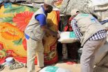 مركز الملك سلمان للإغاثة يُوزّع 1.570 سلة غذائية للنازحين في مدينة مايدوجوري بنيجيريا