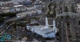 مسجد القبلتين معلم إسلامي يجذب ضيوف الرحمن