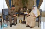 الأمير خالد الفيصل يستقبل مدير سجون منطقة مكة المكرمة