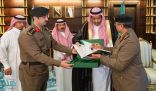 أمير منطقة الباحة يستقبل مدير شرطة المنطقة