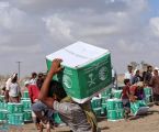مركز الملك سلمان للإغاثة يوزع 1,250 سلة غذائية بمديرية تبن بمحافظة لحج