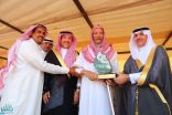 ضمن سباق الخيل الكبير.. محافظ عنيزة يتوج “مداويه” بدرع فهد الخالد المالك