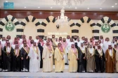 الأمير عبدالعزيز بن سعود يلتقي متقاعدي القطاعات التابعة لوزارة الداخلية بالمدينة المنورة