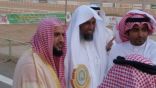 الشيخ العبدلي يسلم كأس وزارة الشؤون الإسلامية