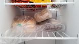 “الخضيري” يحسم الجدل بشأن حقيقة أن تجميد الخبز في الفريزر يجعله قليل السكر