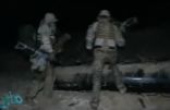 فيديو.. فرقة “الضفادع البشرية” التابعة للبحرية في مهمة خاصة على جزيرة في البحر الأحمر