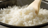 حذارِ طهي الأرز بهذه الطريقة التقليدية … يعرّضك للسرطان!