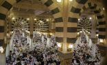 خطيب المسجد النبوي: أعظم الناس أجراً في الصلاة أبعدهم فأبعدهم ممشى