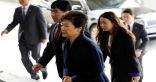 بعد الإطاحة بها.. رئيسة كوريا الجنوبية خلف القضبان بتهمة تلقي رشى