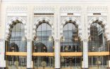 لأول مرة.. تركيب أبواب زجاجية إلكترونية لمباني المسجد الحرام