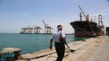 “التحالف العربي”: ميليشيا الحوثي تتعمد تعطيل سفن المساعدات بميناء الحديدة