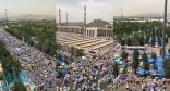 بالفيديو.. جموع حجاج بيت الله الحرام تستقر على صعيد عرفات الطاهر