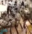 فيديو يظهر نقل مرضى مستشفى أجياد بمكة وهم على الأسرة بعد انقطاع الكهرباء