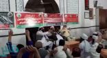 بالفيديو.. مصلون في باكستان يهتفون: ” لبيك لبيك السعودية “