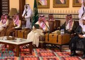 “أمير عسير” يسلّم 72 مواطناً من ذوي الشهداء والمصابين منحهم الملكية