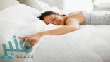 5 مخاطر صحية للنوم على البطن