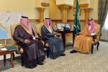 الأمير بدر بن سلطان يستقبل وكيل وزارة الداخلية للأحوال المدنية