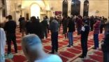 بعد تزايد إصابات “كورونا”.. تعليق صلاة الجمعة في مساجد الأراضي الفلسطينية