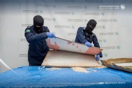 “زاتكا” تُحبط محاولة تهريب (187) ألف حبة من الإمفيتامين في مطار الملك عبدالعزيز الدولي