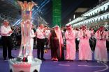بالفيديو… أمير منطقة مكة المكرمة يحضر نهائيات سباق “فورمولا 1” في جدة