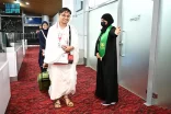 زوجان ماليزيان يشيدون بالخدمات المتكاملة لتسهيل رحلة حجاج بيت الله الحرام في مبادرة “طريق مكة”
