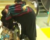 بالفيديو.. فرحة ثلاثة توائم من ذوي الاحتياجات أصروا على استقبال خادمتهم الإثيوبية في المطار