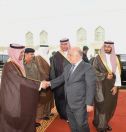 رئيس وزراء العراق يغادر جدة ونائب أمير مكة في وداعه