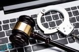 “العدل” توضح بعض الحالات التي تصنَّف جرائم معلوماتية وعقوباتها
