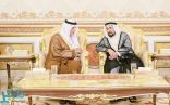 فيديو | الأمير خالد الفيصل يعزي حاكم الشارقة في وفاة نجله