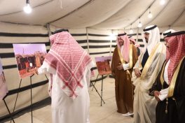 محافظ وادي الدواسر يفتتح معرض “صور من قديم وادي الدواسر” ضمن فعاليات برنامج “كشتة”