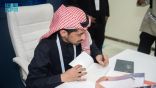 منصة توقيع الكتب في معرض جازان للكتاب 2025 تستقطب القرّاء والمؤلفين
