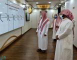 مدير عام هيئة الأمر بالمعروف بالباحة يتفقد العمل في المعرض الإلكتروني المتنقل