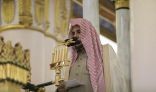 خطيب المسجد النبوي محذراً المسؤولين والموظفين: لا تغركم المناصب والرشوة من أسباب الخراب