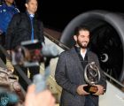 شاهد: بعثة الهلال تصل إلى مطار الرياض.. ورئيس هيئة الرياضة في استقبالها