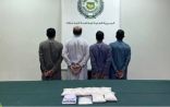 القبض على (4) مقيمين لترويجهم أكثر من 7 كيلوجرامات من (الشبو)